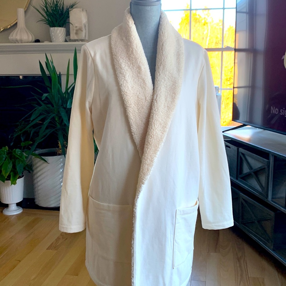 Eddie Bauer Faux Shearling Cabin Cardigan XL like new like new snuggly